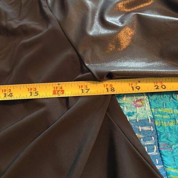 BRYN WALKER black asymmetrical top. Long sleeve. Size medium - Picture 6 of 9